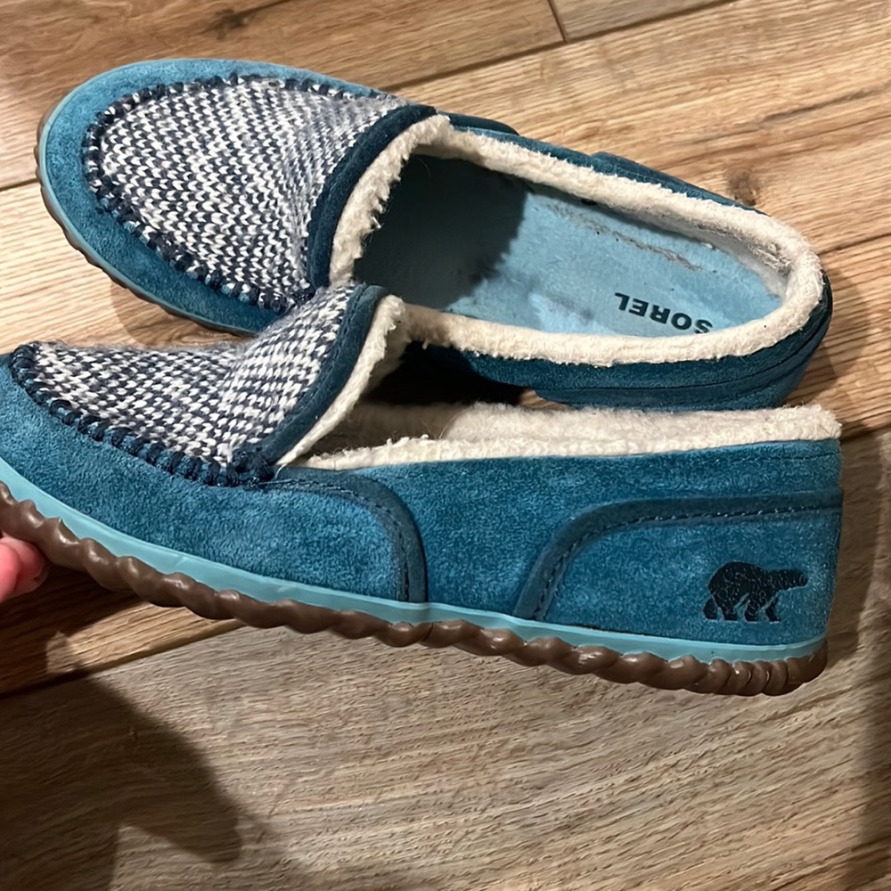 SOREL Tremblant teal slippers size 7.5